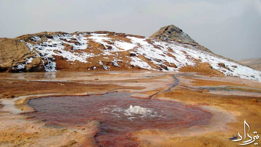 چشمه آب گرم آبش احمد چشمه آب گرم آبش احمد